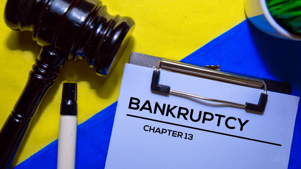 What will I lose in Chapter 13 bankruptcy, a clipboard with a gavel showing asset protection
